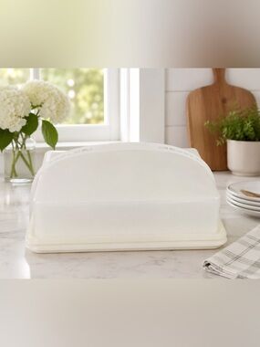 Vintage Tupperware Cake Carrier Rectangular Cake Keeper Storage Cover & Tray